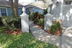 5925 Sandhill Ridge Dr, Lithia, FL 33547 - Photo 2