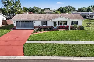 38619 Trellis Ave, Zephyrhills, FL 33540 - Photo 12