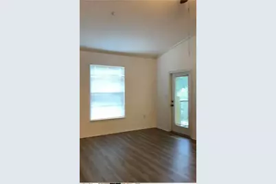 10205 Courtney Palms Boulevard #303, Tampa, FL 33619 - Photo 14