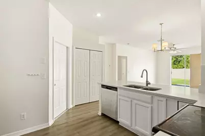 10301 Beneva Drive, Tampa, FL 33647 - Photo 12