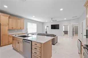 3225 Laurel Ave, Clearwater, FL 33762 - Photo 6
