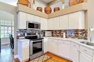 19101 Golden Cacoon Pl, Lutz, FL 33558 - Photo 16