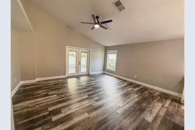 8608 Fawn Creek Drive, Tampa, FL 33626 - Photo 18