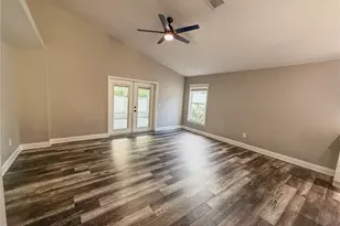 8608 Fawn Creek Dr, Tampa, FL 33626 - Photo 18