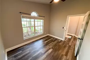 8608 Fawn Creek Dr, Tampa, FL 33626 - Photo 4