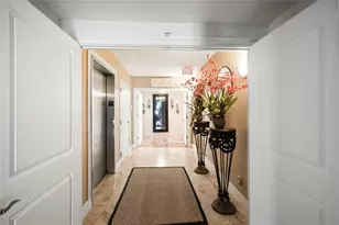 1350 Gulf Blvd, Clearwater Beach, FL 33767 - Photo 2