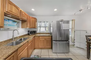 3600 72nd St N, Saint Petersburg, FL 33710 - Photo 12