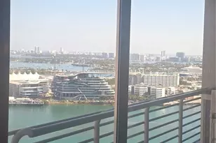 335 S Biscayne Blvd, Miami, FL 33131 - Photo 16