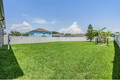 8219 Canterbury Lake Boulevard, Tampa, FL 33619 - Photo 30