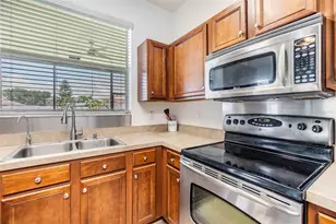 8219 Canterbury Lake Blvd, Tampa, FL 33619 - Photo 4