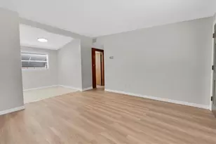 450 Davison Ave NE, Saint Petersburg, FL 33703 - Photo 18
