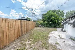 450 Davison Ave NE, Saint Petersburg, FL 33703 - Photo 28
