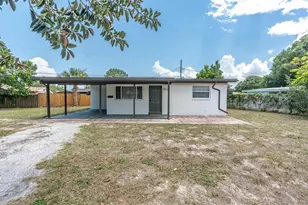 450 Davison Ave NE, Saint Petersburg, FL 33703 - Photo 32