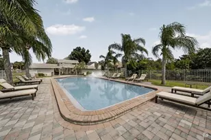 8350 Savannah Trace Cir, Tampa, FL 33615 - Photo 18