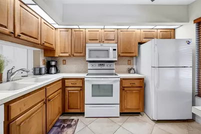 6365 Bahia Del Mar Boulevard #106, Saint Petersburg, FL 33715 - Photo 12