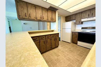 450 Treasure Island Causeway #609, Treasure Island, FL 33706 - Photo 10