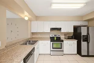 7215 Harbor Heights Cir, Orlando, FL 32835 - Photo 12