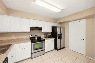 7215 Harbor Heights Cir, Orlando, FL 32835 - Photo 14