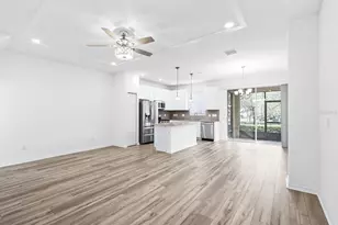 5740 Spotted Harrier Wy, Lithia, FL 33547 - Photo 4
