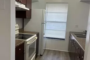 8428 Camden St, Tampa, FL 33614 - Photo 4