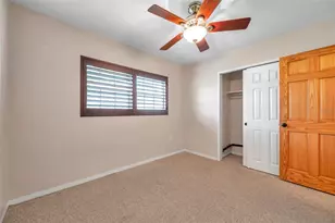 7555 19th Ave N, Saint Petersburg, FL 33710 - Photo 16