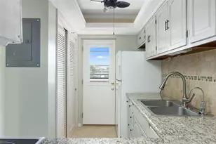 1 Boca Ciega Point Blvd, Saint Petersburg, FL 33708 - Photo 14