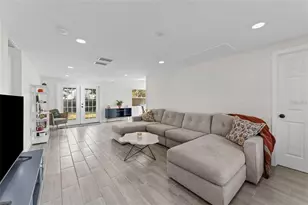 5501 Denver St NE, Saint Petersburg, FL 33703 - Photo 2