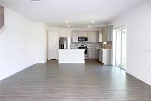 30600 Thunderbird Dr, Wesley Chapel, FL 33545 - Photo 24