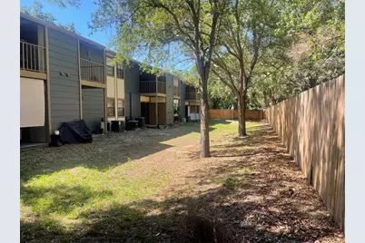 4809 S Mound Avenue #105, Tampa, FL 33611 - Photo 8