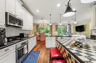 10202 Hyannisport Loop, San Antonio, FL 33576 - Photo 10