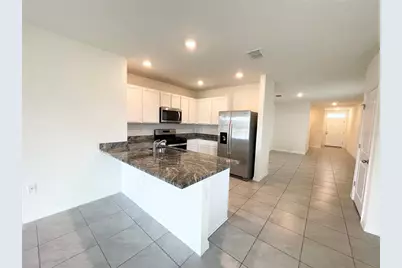 35759 Sunflower Hill Dr, Zephyrhills, FL 33541 - Photo 4