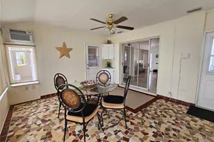 1703 Amhurst Cir, Sun City Center, FL 33573 - Photo 18
