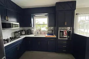 9229 Overlook Dr, Tampa, FL 33617 - Photo 16