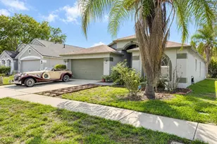 30710 Nickerson Loop, Wesley Chapel, FL 33543 - Photo 2