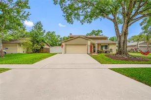 15816 Hound Horn Ln, Tampa, FL 33624 - Photo 2