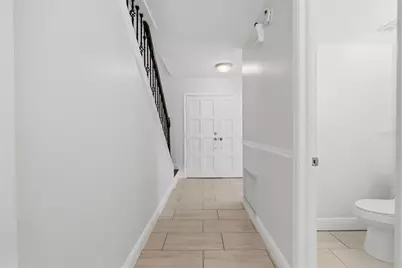 7014 Edenbrook Court, Tampa, FL 33634 - Photo 4
