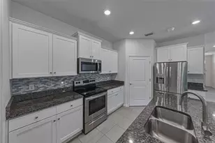 12322 Eastpointe Dr, Dade City, FL 33525 - Photo 16