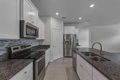 12322 Eastpointe Drive, Dade City, FL 33525 - Photo 18