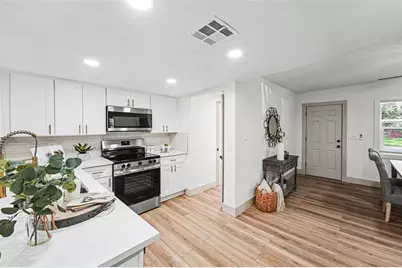 10510 112th Ave, Largo, FL 33773 - Photo 12