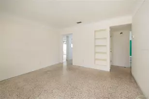 661 63rd Ave S, Saint Petersburg, FL 33705 - Photo 10