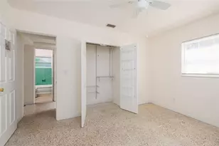 661 63rd Ave S, Saint Petersburg, FL 33705 - Photo 18