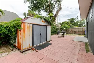 210 49th Street N, Saint Petersburg, FL 33710 - Photo 70