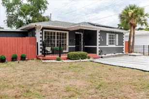210 49th Street N, Saint Petersburg, FL 33710 - Photo 4