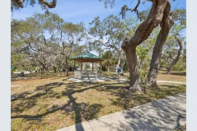 502 Florida Boulevard, Crystal Beach, FL 34681 - Photo 54