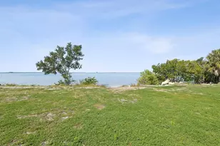 502 Florida Blvd, Crystal Beach, FL 34681 - Photo 56