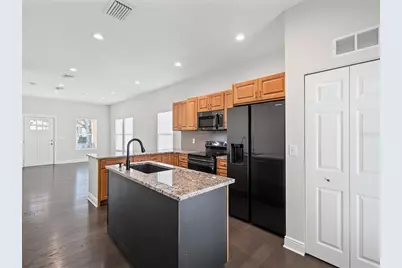 2107 W Cherry Street, Tampa, FL 33607 - Photo 8