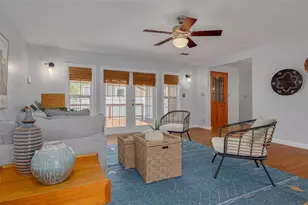 445 25th Ave N, Saint Petersburg, FL 33704 - Photo 4