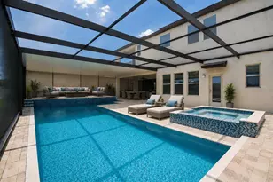 11807 Cross Vine Dr, Riverview, FL 33579 - Photo 4