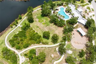 11807 Cross Vine Dr, Riverview, FL 33579 - Photo 56
