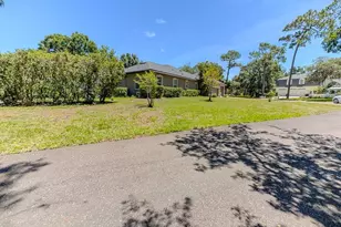 5852 Cachette De Riviera Ct, New Port Richey, FL 34655 - Photo 84